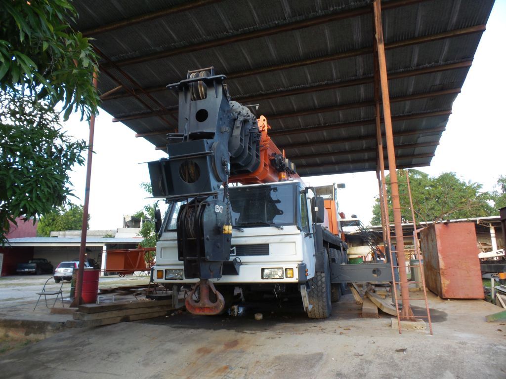 Lote 043- Grúa draga Terex, modelo ATT 1300, MOTOR MERCEDES BENZ - Imagen 2