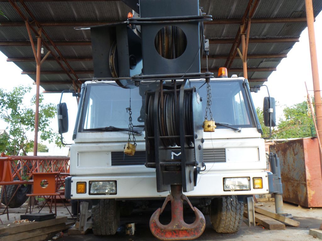Lote 043- Grúa draga Terex, modelo ATT 1300, MOTOR MERCEDES BENZ - Imagen 7