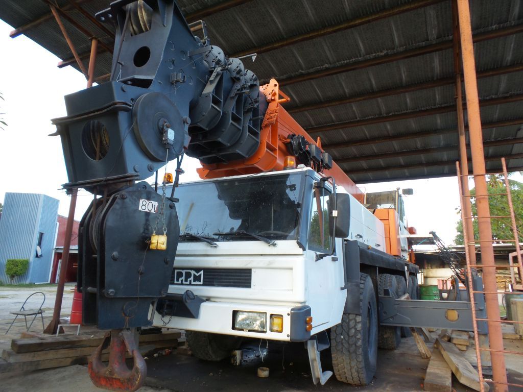 Lote 043- Grúa draga Terex, modelo ATT 1300, MOTOR MERCEDES BENZ - Imagen 9