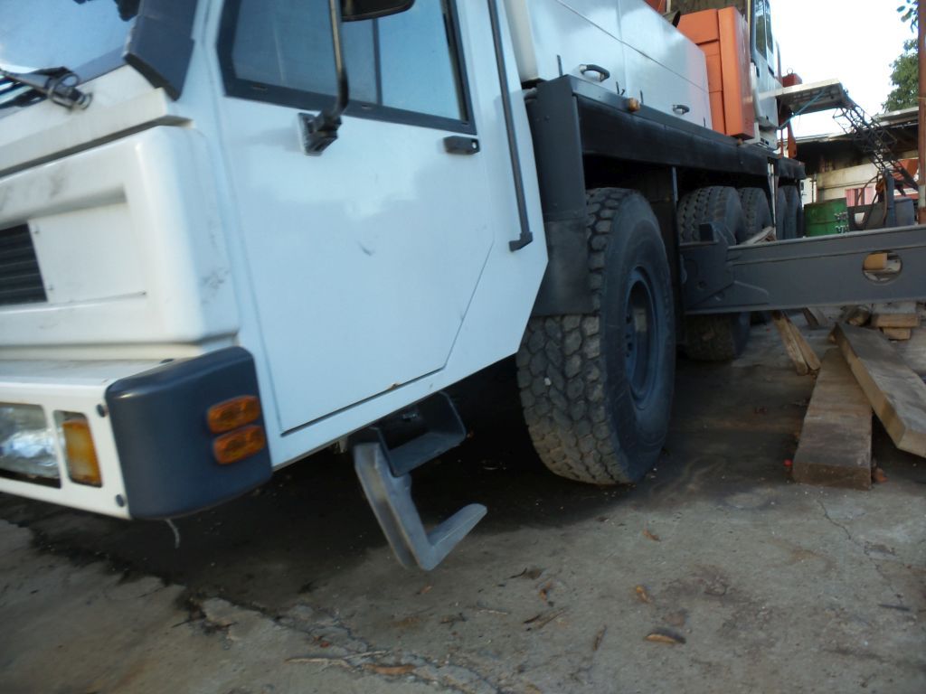 Lote 043- Grúa draga Terex, modelo ATT 1300, MOTOR MERCEDES BENZ - Imagen 10