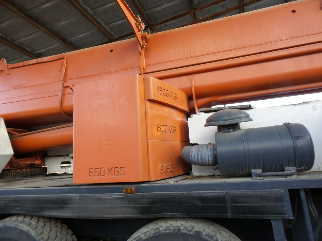 Lote 043- Grúa draga Terex, modelo ATT 1300, MOTOR MERCEDES BENZ - Imagen 48