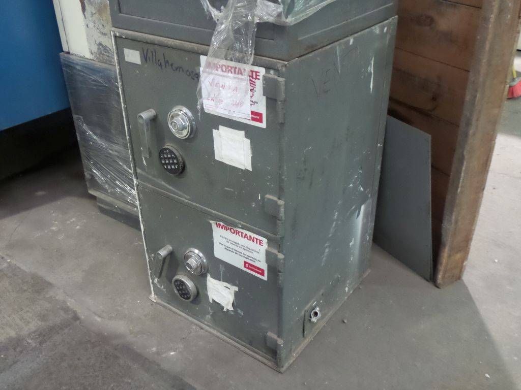 Lote 010 - 10 Cajas fuertes grandes y Locker con caja fuerte - Imagen 14