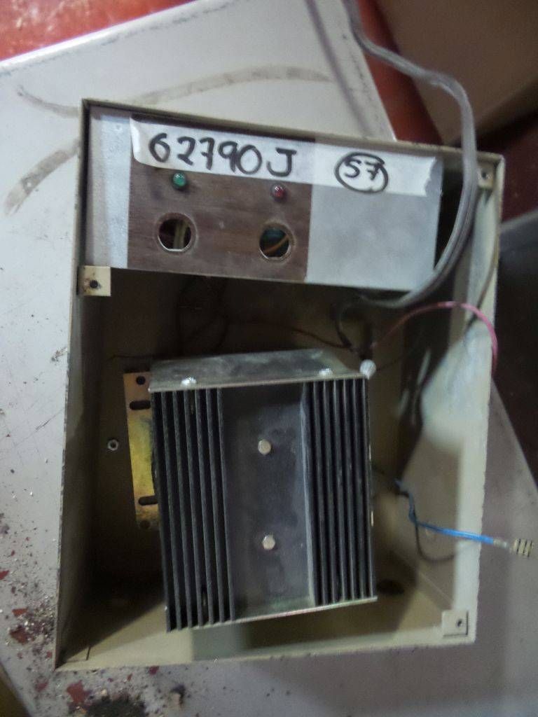 Lote 006 - Equipo eléctrico, UPS Best Power, Gabinetes y Motores - Imagen 154