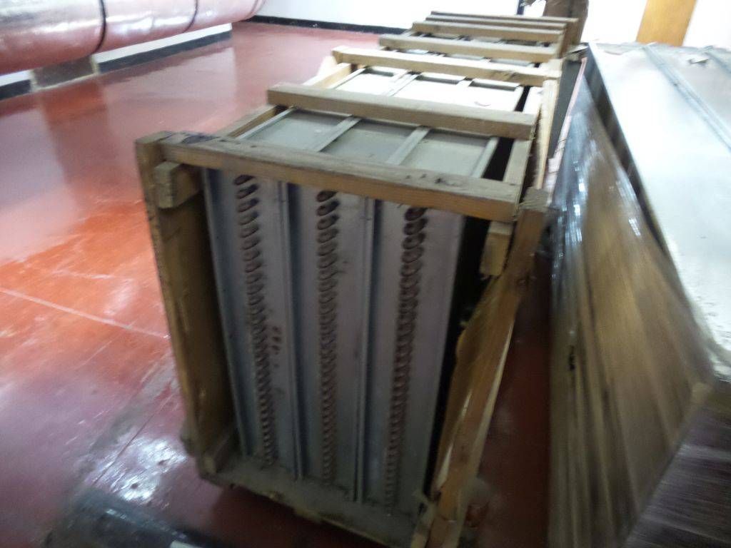 Lote 006 - Equipo eléctrico, UPS Best Power, Gabinetes y Motores - Imagen 98