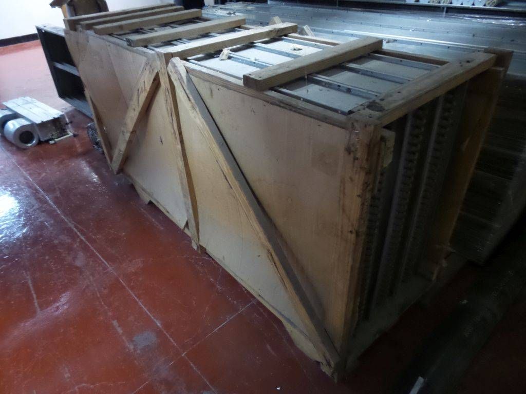 Lote 006 - Equipo eléctrico, UPS Best Power, Gabinetes y Motores - Imagen 100