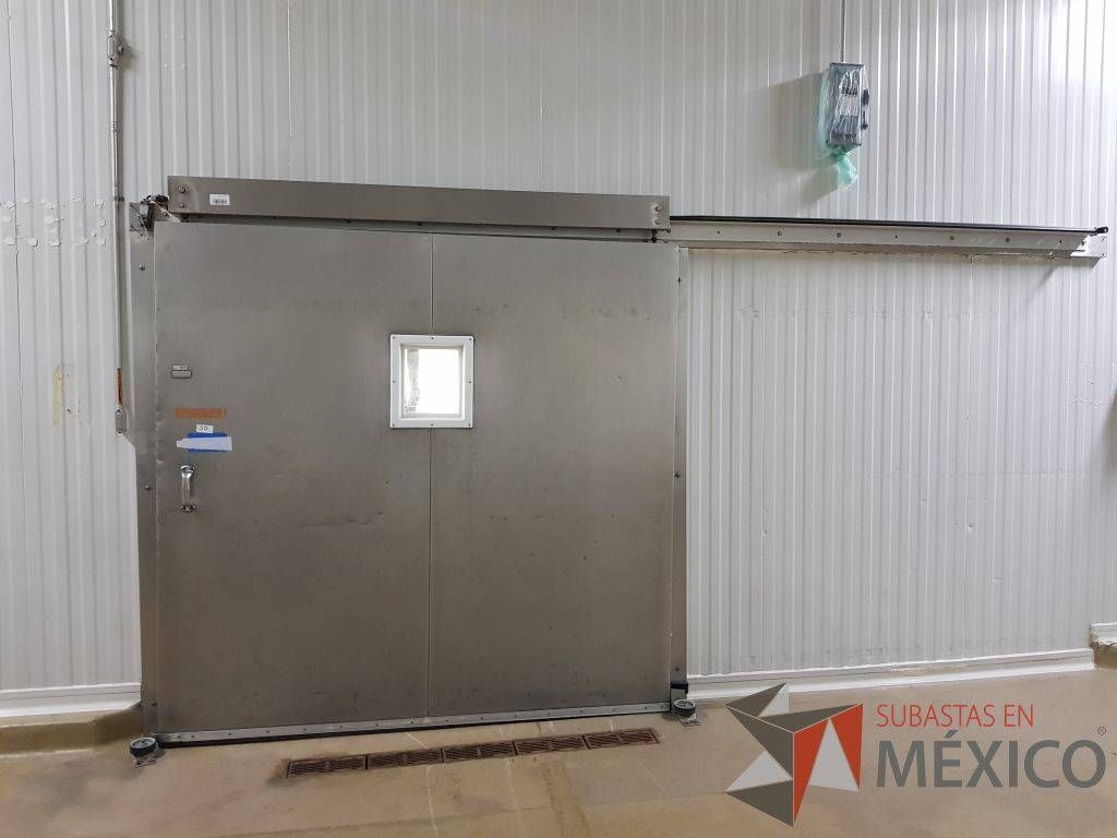Lote 128 - Puerta Corrediza Manual 2.24m ancho X 2.20m alto