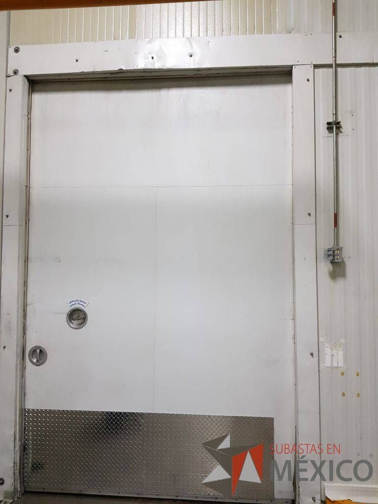 Lote 136 - Puerta para cámara fría, automatizada, funcional - Imagen 6