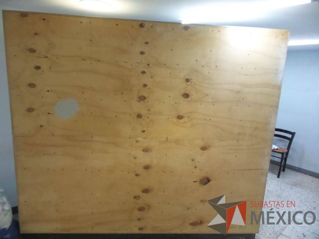 Lote 105 - 9 Cancel, 3 Puertas de aluminio, Escritorio de madera, Muebles de madera - Imagen 17