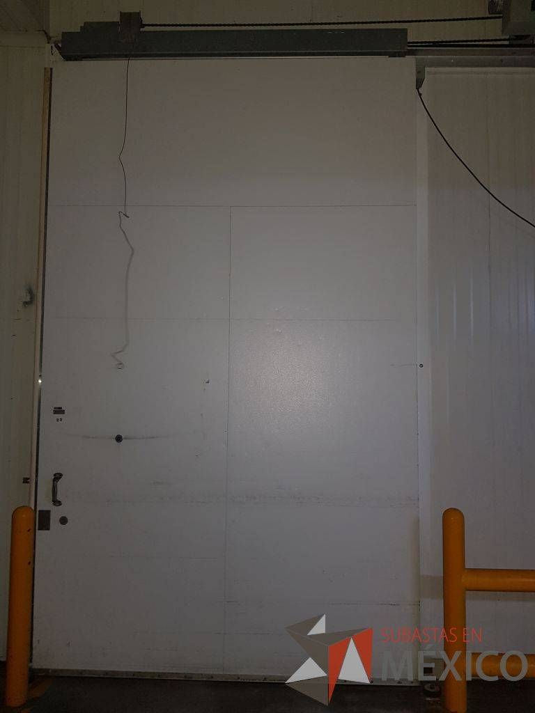 Lote 176 - Puerta para cámara fría, automatizada, no funciona - Imagen 2