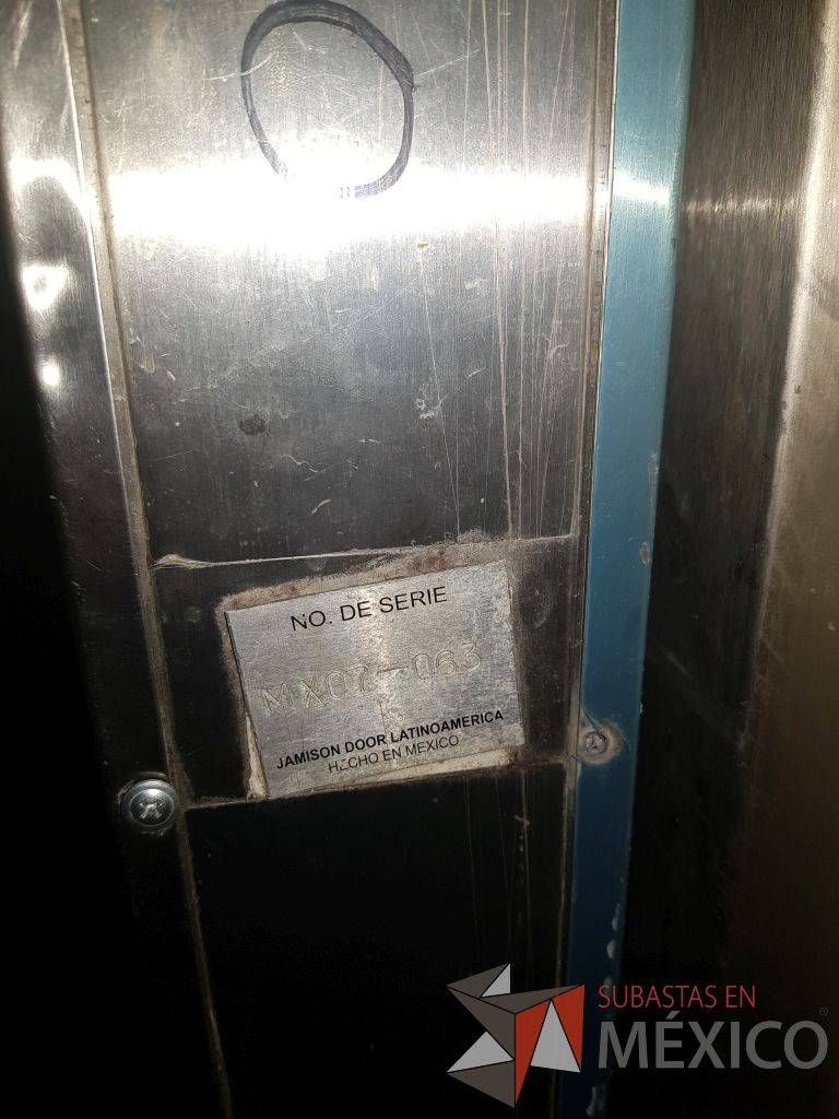 Lote 183 - Puerta Eléctrica no sirve sistema electrico 2.23 Ancho X 3.10 Alto - Imagen 4