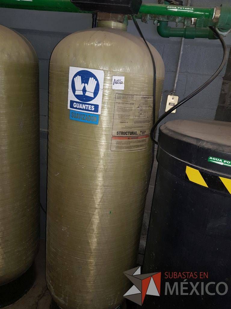 Lote 188 - Unidad de Filtros 5 tanques de agua para proceso de filtrado