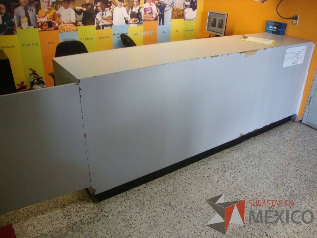 Lote 105 - 9 Cancel, 3 Puertas de aluminio, Escritorio de madera, Muebles de madera - Imagen 25