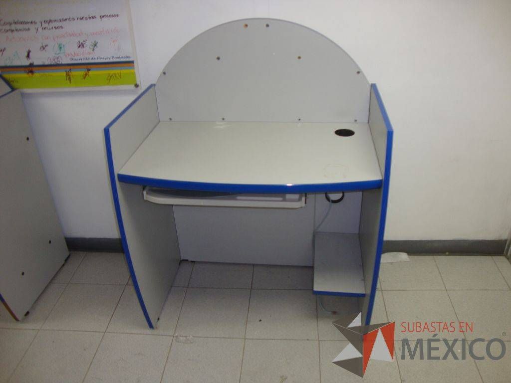 Lote 107 - 4 Estaciones de trabajo tipo call center y 1 Escritorio - Imagen 7