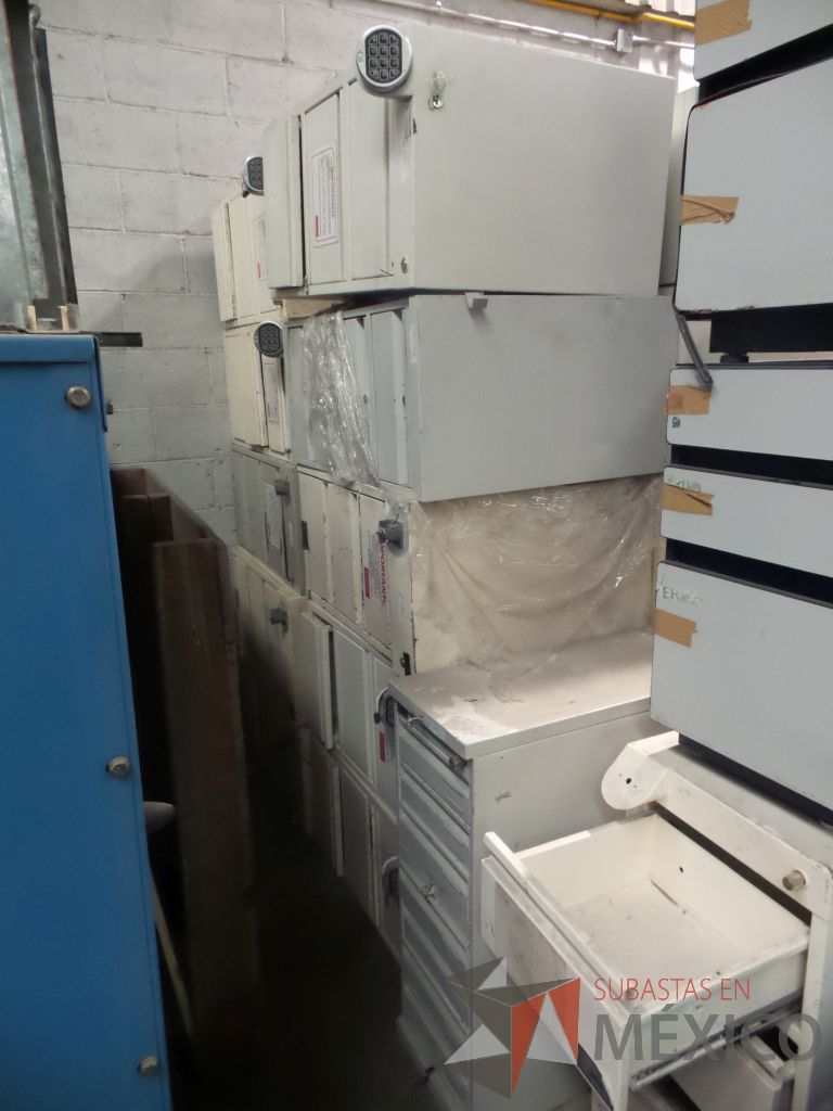 Lote 003 - 20 Cajoneras temporizadas, 2 Lockers y 2 portas chequeras metálicas - Imagen 2