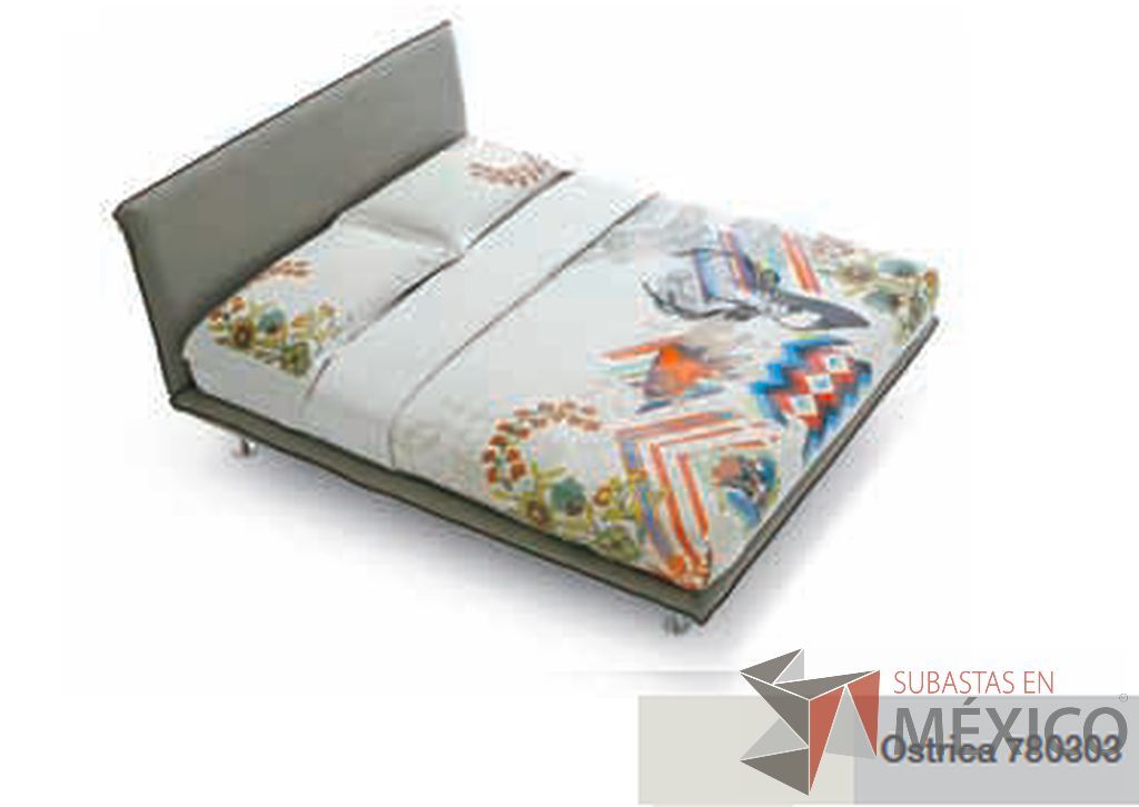 Lote 021 - Coordinado textil