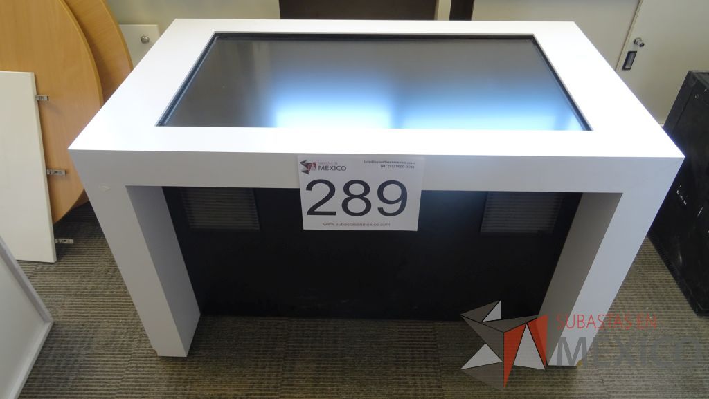 Lote 246 - 6 Gabinetes, Credenza, Mesa, Credenza, Archiveros - Imagen 10