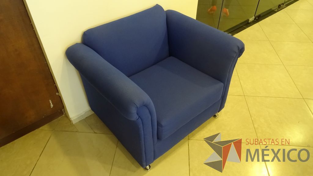 Lote 010 - 2 Sillones individuales en color azul - Imagen 3