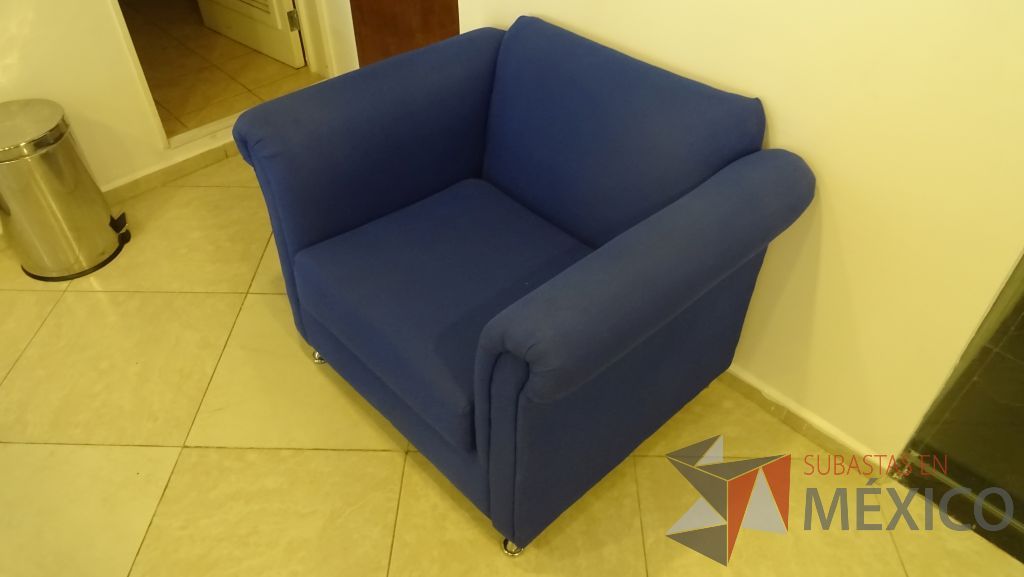 Lote 010 - 2 Sillones individuales en color azul - Imagen 2