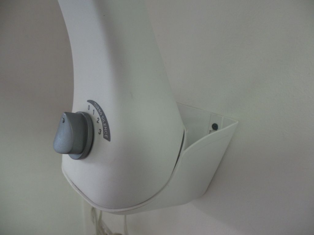 Lote 070 - 2 Ventiladores de pared color blanco marca T-fal, 3 velocidades - Imagen 16