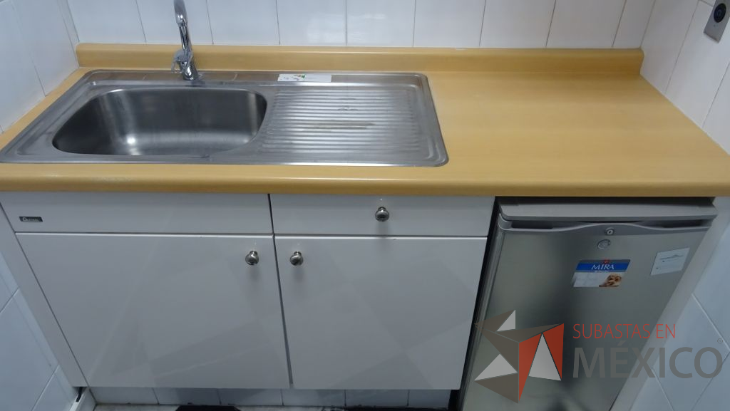 Lote 024 - Cocineta marca Quetzal con alacena y mueble con tarja - Imagen 3