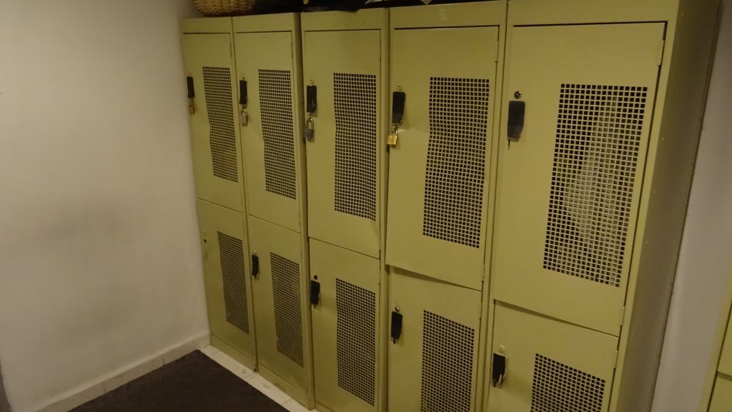 Lote 015 - Lockers metálicos y 2 manejadoras de aire - Imagen 2