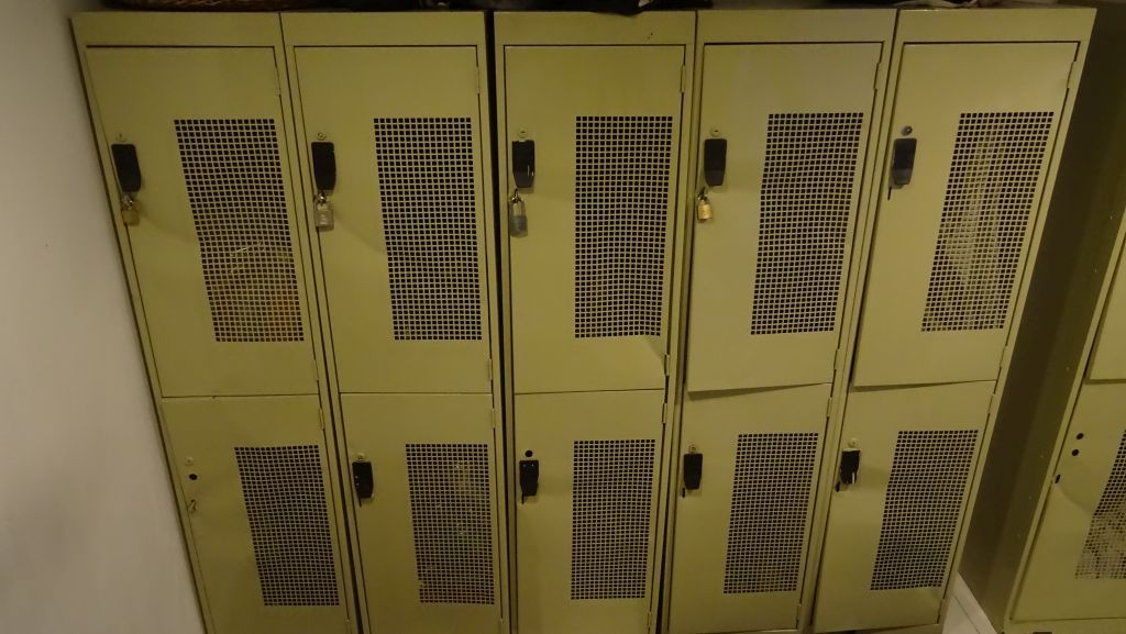 Lote 015 - Lockers metálicos y 2 manejadoras de aire - Imagen 6