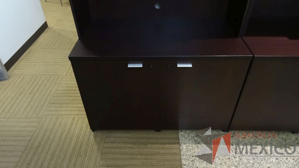 Lote 085 - 2 Muebles para tv con dos puertas superiores y dos inferiores - Imagen 5