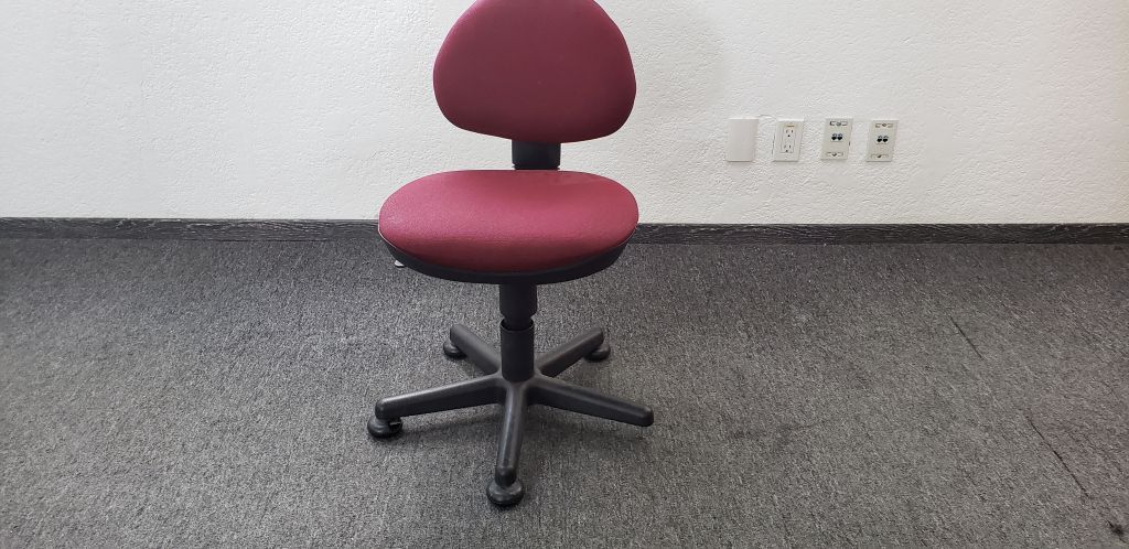 Lote 016 - Lote de mobiliario, Mesas, estación de Trabajo, Sillas, Persiaas, Anaquel, ubicado en Planta Ecatepec - Imagen 20