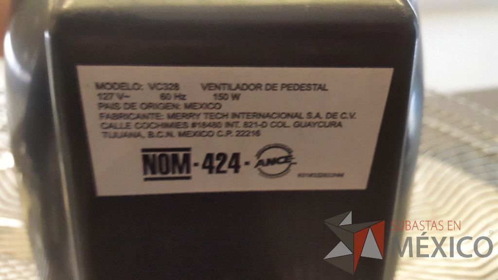 Lote 012 - 3 Ventiladores de pie metálicos con 3 velocidades modelo VC 238 - Imagen 5