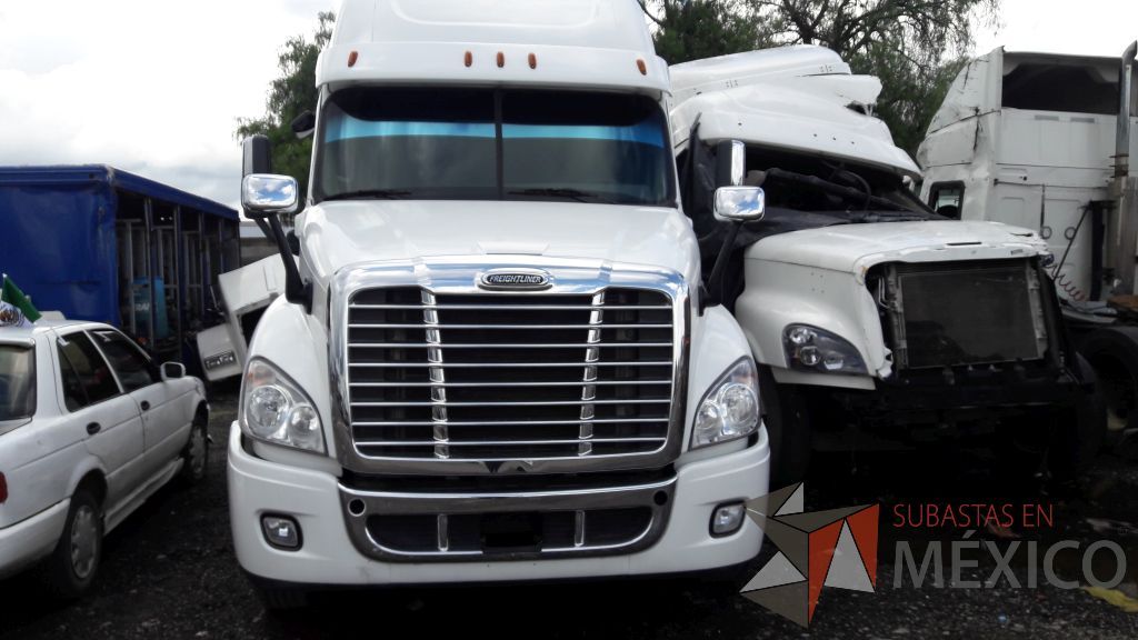 Lote 010 - Tracto camión, FREIGHTLINER, CASCADIA, 2017 - Imagen 3