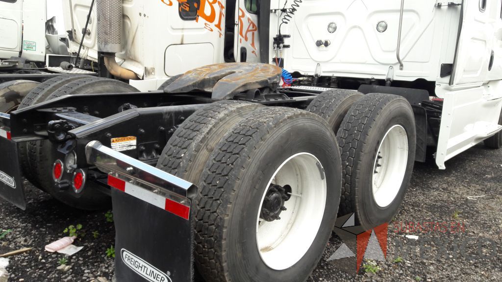 Lote 010 - Tracto camión, FREIGHTLINER, CASCADIA, 2017 - Imagen 8