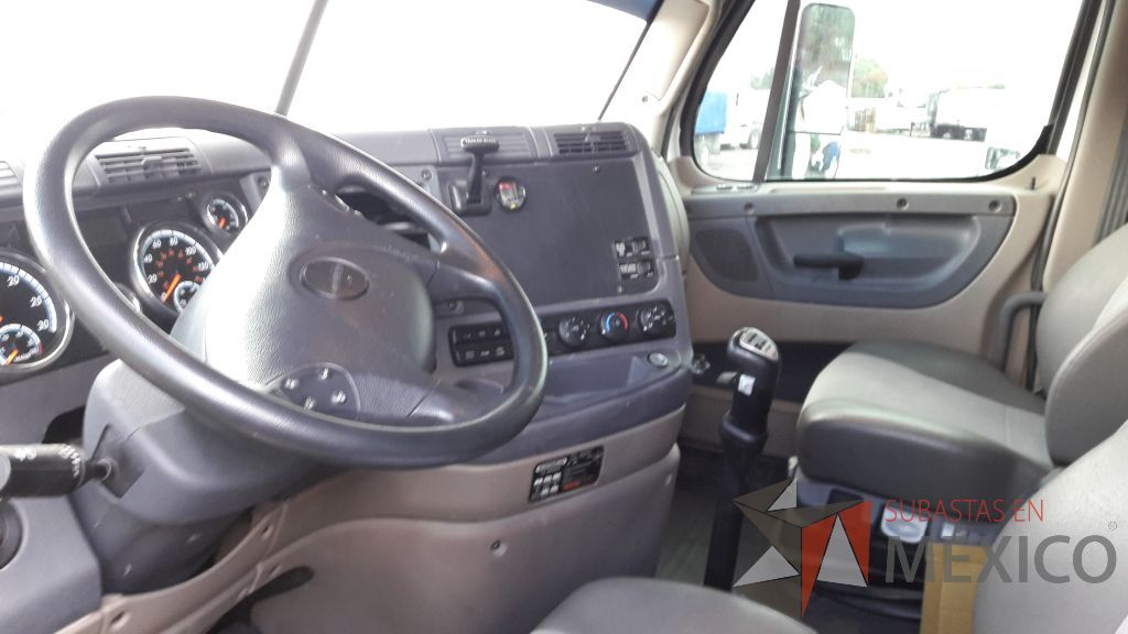 Lote 010 - Tracto camión, FREIGHTLINER, CASCADIA, 2017 - Imagen 10