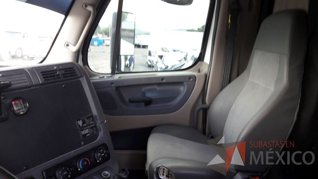 Lote 010 - Tracto camión, FREIGHTLINER, CASCADIA, 2017 - Imagen 11