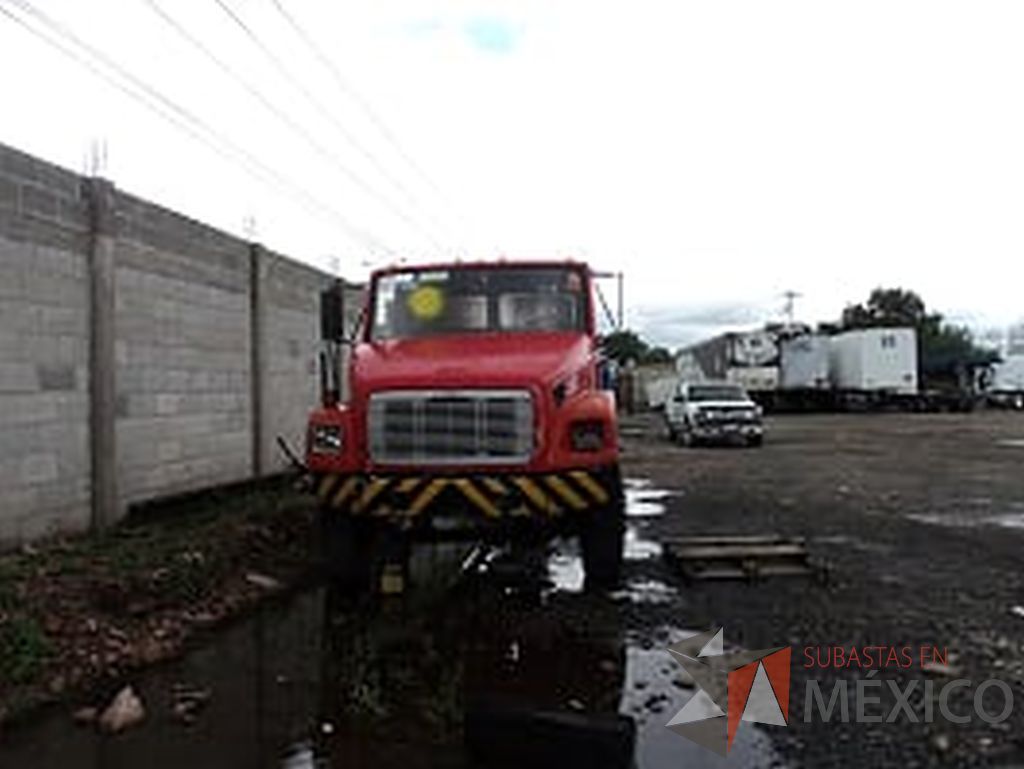 Lote 001 - Camión , Freightliner FL70, 1998 - Imagen 2