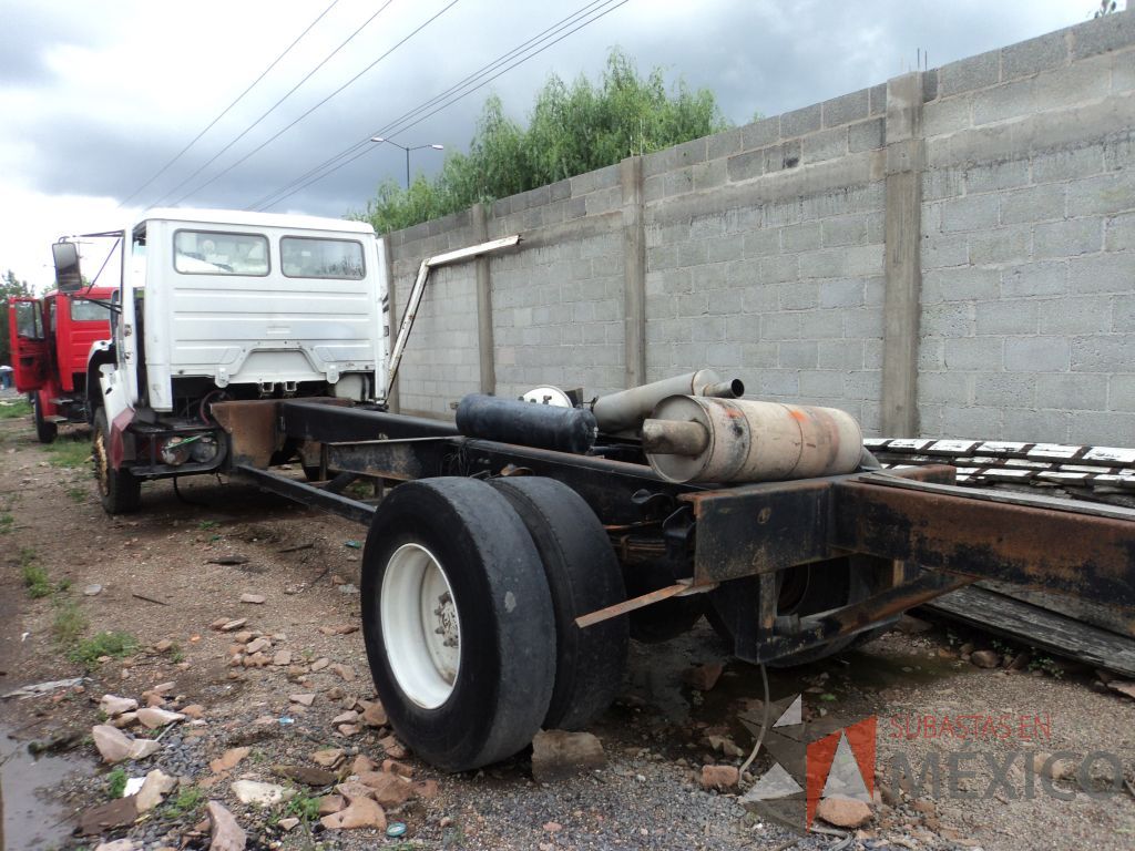 Lote 006 - Camión Freightliner FL70 2003 - Imagen 2