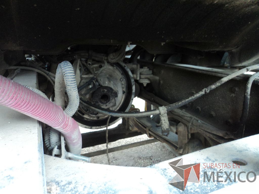 Lote 006 - Camión Freightliner FL70 2003 - Imagen 6