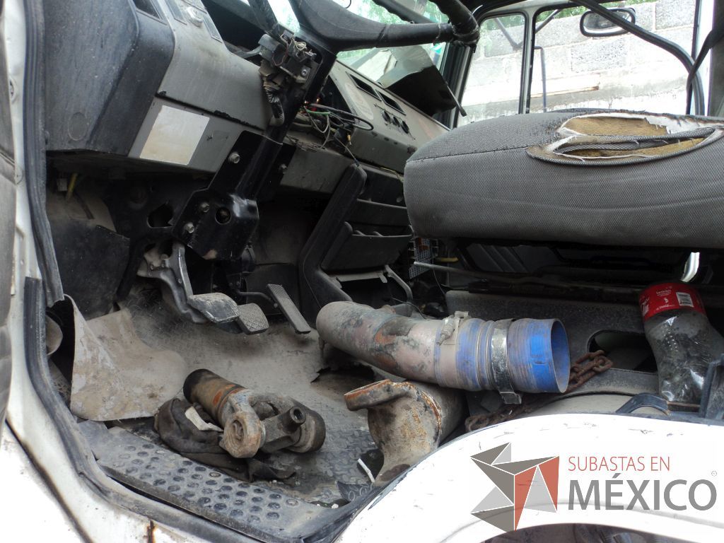 Lote 006 - Camión Freightliner FL70 2003 - Imagen 7