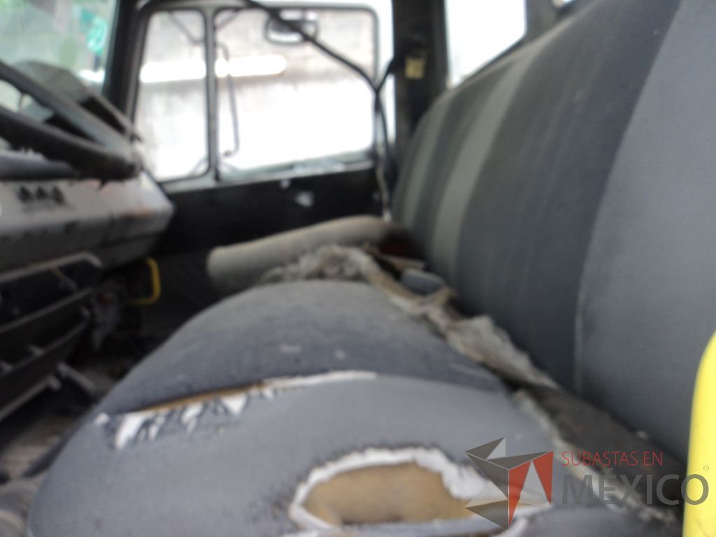 Lote 006 - Camión Freightliner FL70 2003 - Imagen 10