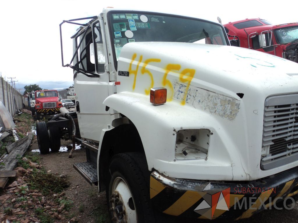 Lote 006 - Camión Freightliner FL70 2003 - Imagen 15