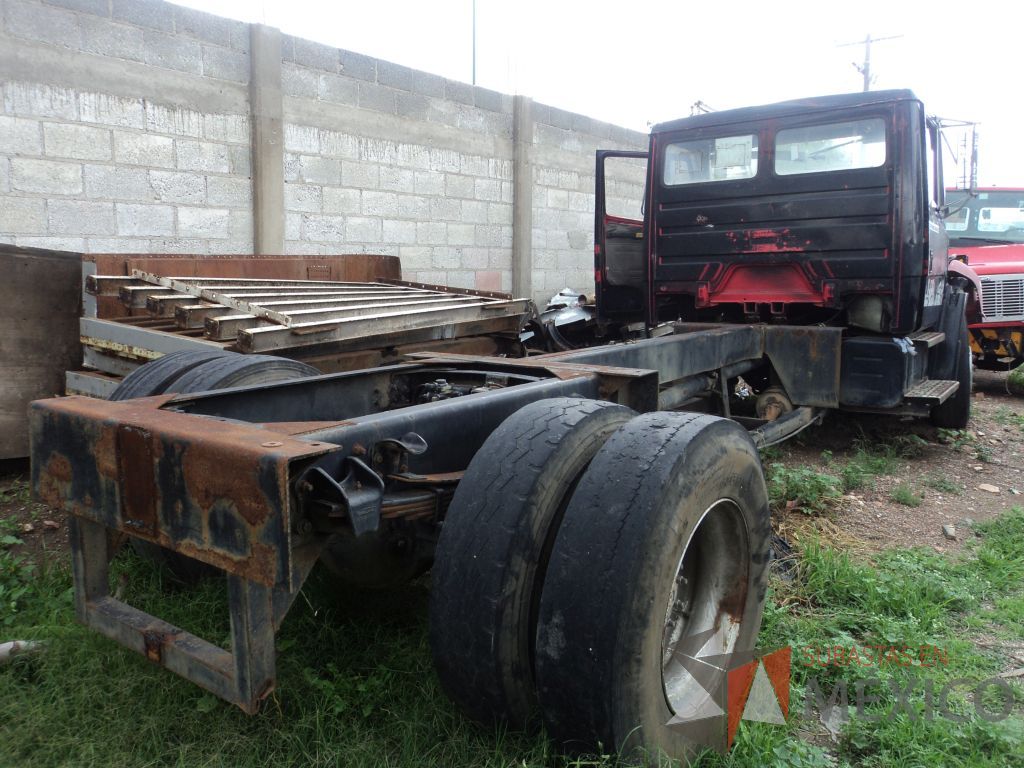Lote 005 - Camión, FREIGHTLINER, FL70, 2003 - Imagen 2