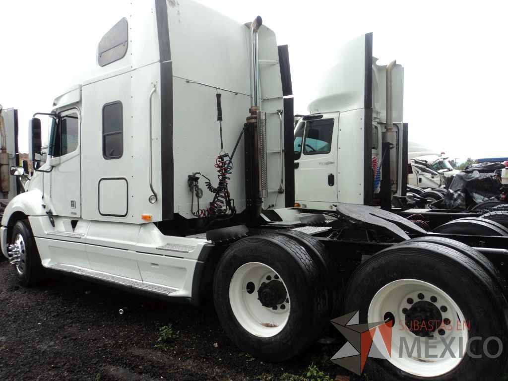 Lote 009 - Tracto camión, Freightliner CL120, 2011 - Imagen 3