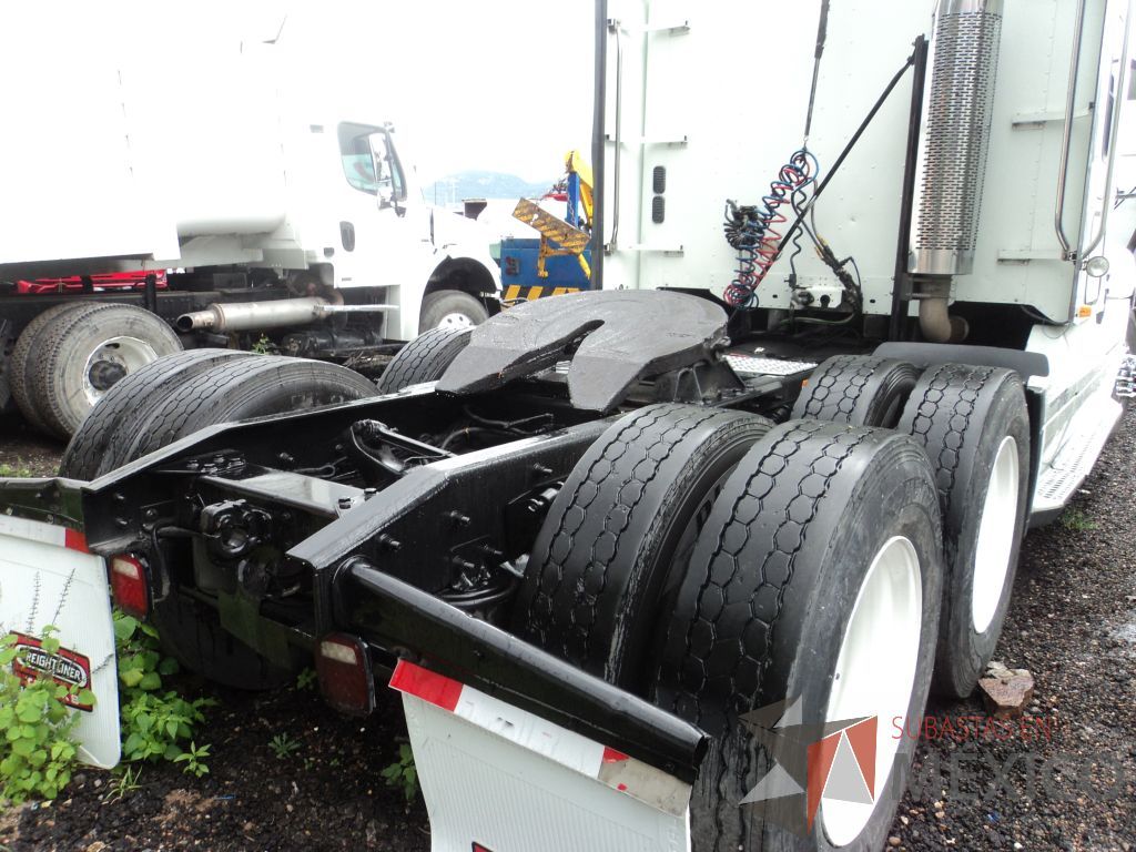 Lote 009 - Tracto camión, Freightliner CL120, 2011 - Imagen 5