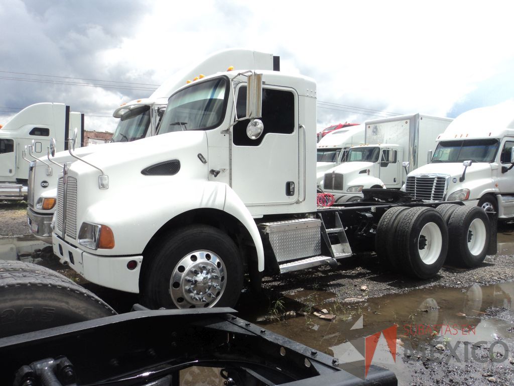 Lote 007 - Tracto camión, KENWORTH, T300, 2008 - Imagen 2