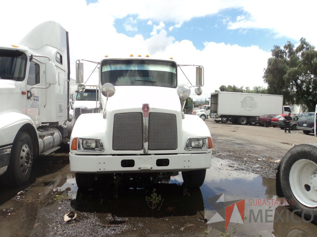 Lote 007 - Tracto camión, KENWORTH, T300, 2008 - Imagen 3