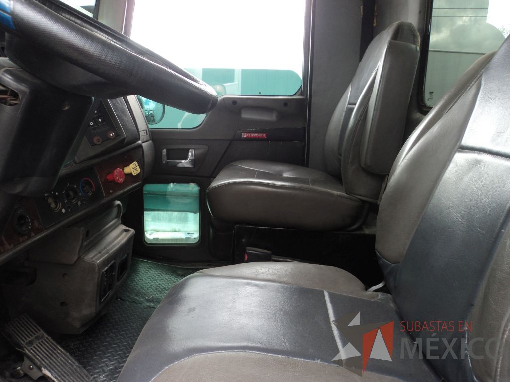 Lote 008 - Tractocamión Kenworth T300, 2008 - Imagen 10