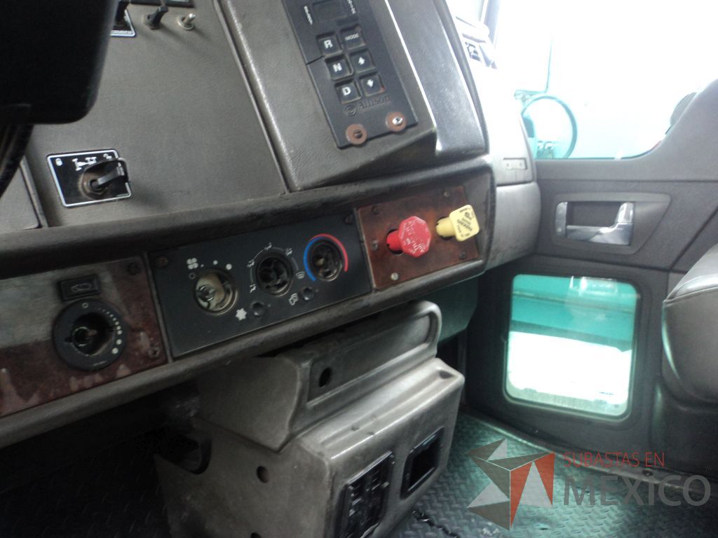 Lote 008 - Tractocamión Kenworth T300, 2008 - Imagen 11