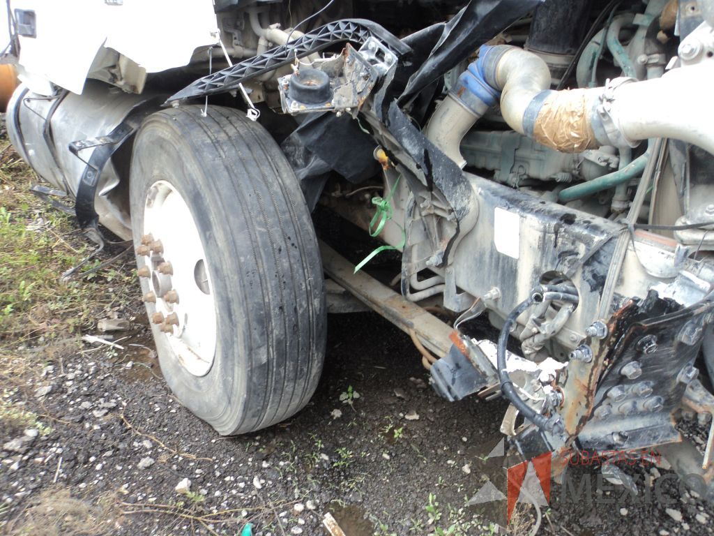 Lote 011 - Tracto camión,VOLVO, VNL64T-430, 2012 - Imagen 4