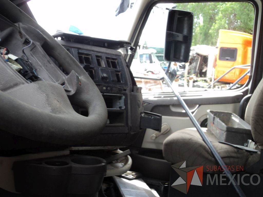 Lote 011 - Tracto camión,VOLVO, VNL64T-430, 2012 - Imagen 17
