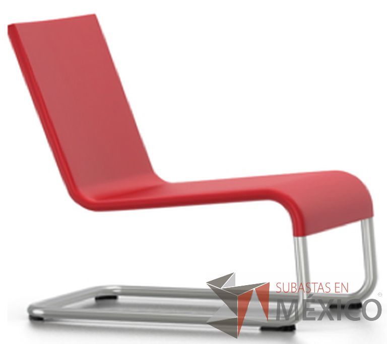 Lote 086 - .05 Carcasa de asiento en espuma integral de poliuretano con efecto acolchado, autoportante sobre estructura de acero tubular.