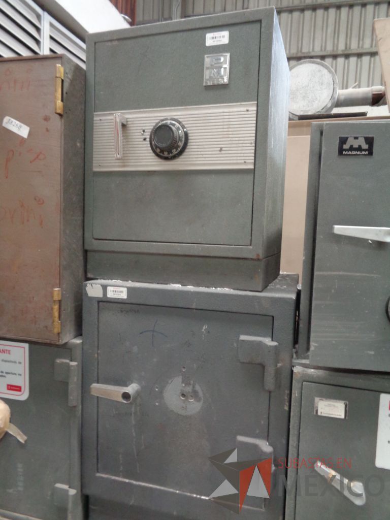 Lote 001 - Lote con 4 Cajas de seguridad, 10 Cajas Fuertes, 2 Gavetas con Caja Fuerte y 1 Transfer - Imagen 9